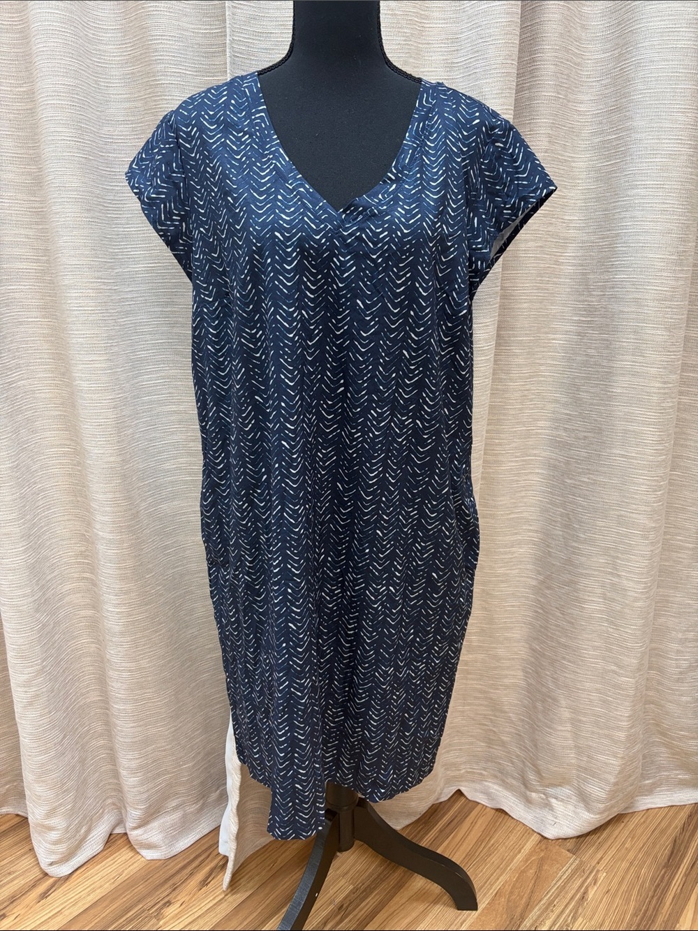 Eddie Bauer Navy Dress with White Abstract Trim